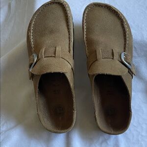 Birkenstock Buckley Tea Suede Clogs
